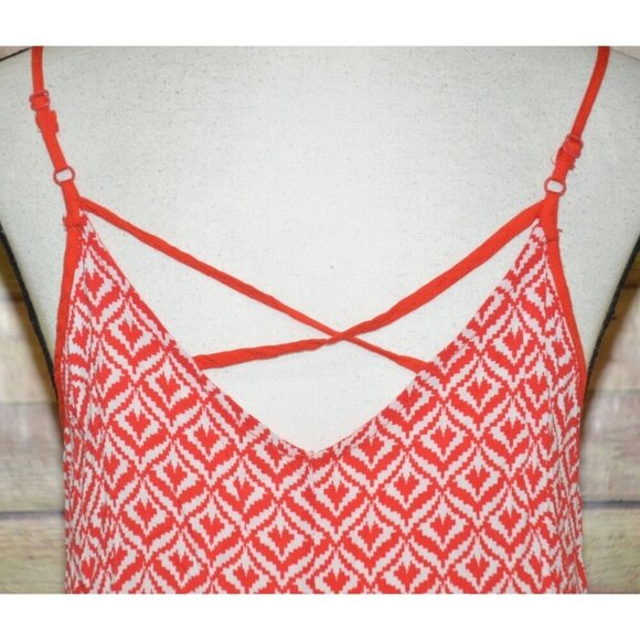Entro Red & White Summer Mini Dress Size L Geo Pattern Rayon Adjustable Spaghett - Picture 8 of 11